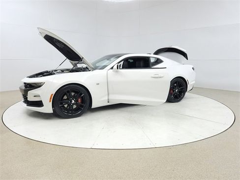 Used 2019 Chevrolet Camaro SS image 10