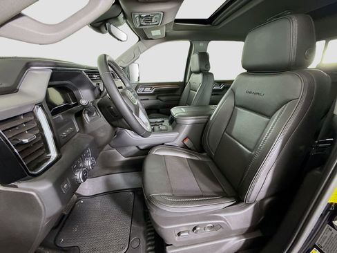 Used 2024 GMC Sierra 2500 Denali w/ Denali Reserve Package image 21