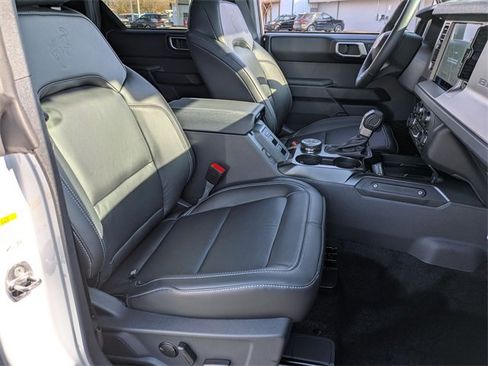 New 2025 Ford Bronco Outer Banks image 40