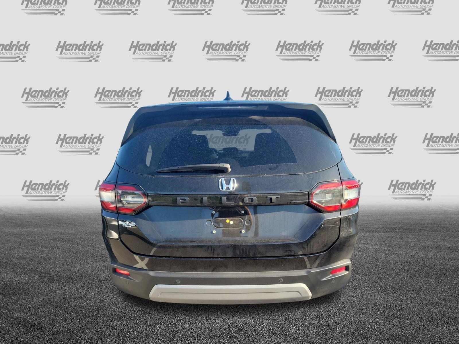 Used 2025 Honda Pilot EX-L image 8