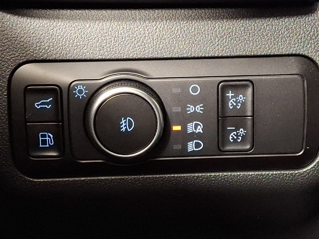 Used 2023 Ford Escape Platinum AWD/4WD image 24