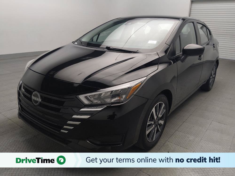 Used 2025 Nissan Versa SV FWD image 1