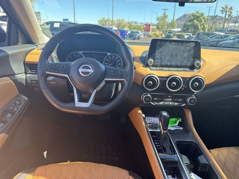 Used 2024 Nissan Sentra SV w/ SV Premium Package image 19