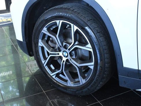 Used 2020 BMW X1 xDrive28i w/ Premium Package AWD/4WD image 40