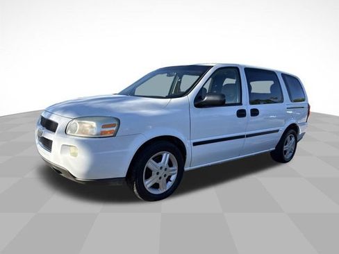 Used 2005 Chevrolet Uplander w/ Climate Package FWD image 4