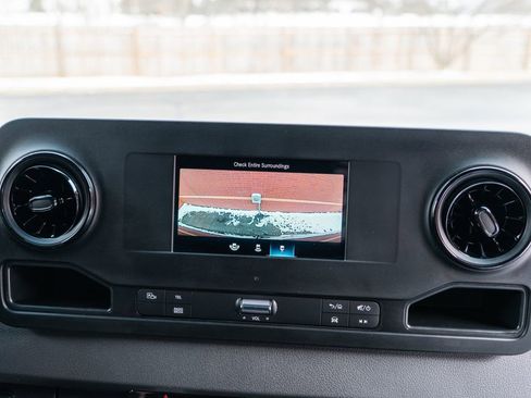 Used 2024 Mercedes-Benz Sprinter 3500 w/ Acoustic Package image 17