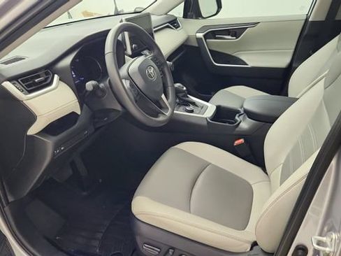 Used 2024 Toyota RAV4 XLE Premium AWD/4WD image 9
