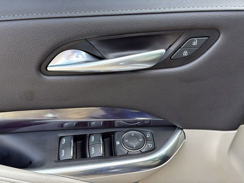 Used 2023 Cadillac XT4 Luxury w/ Cold Weather Package image 13