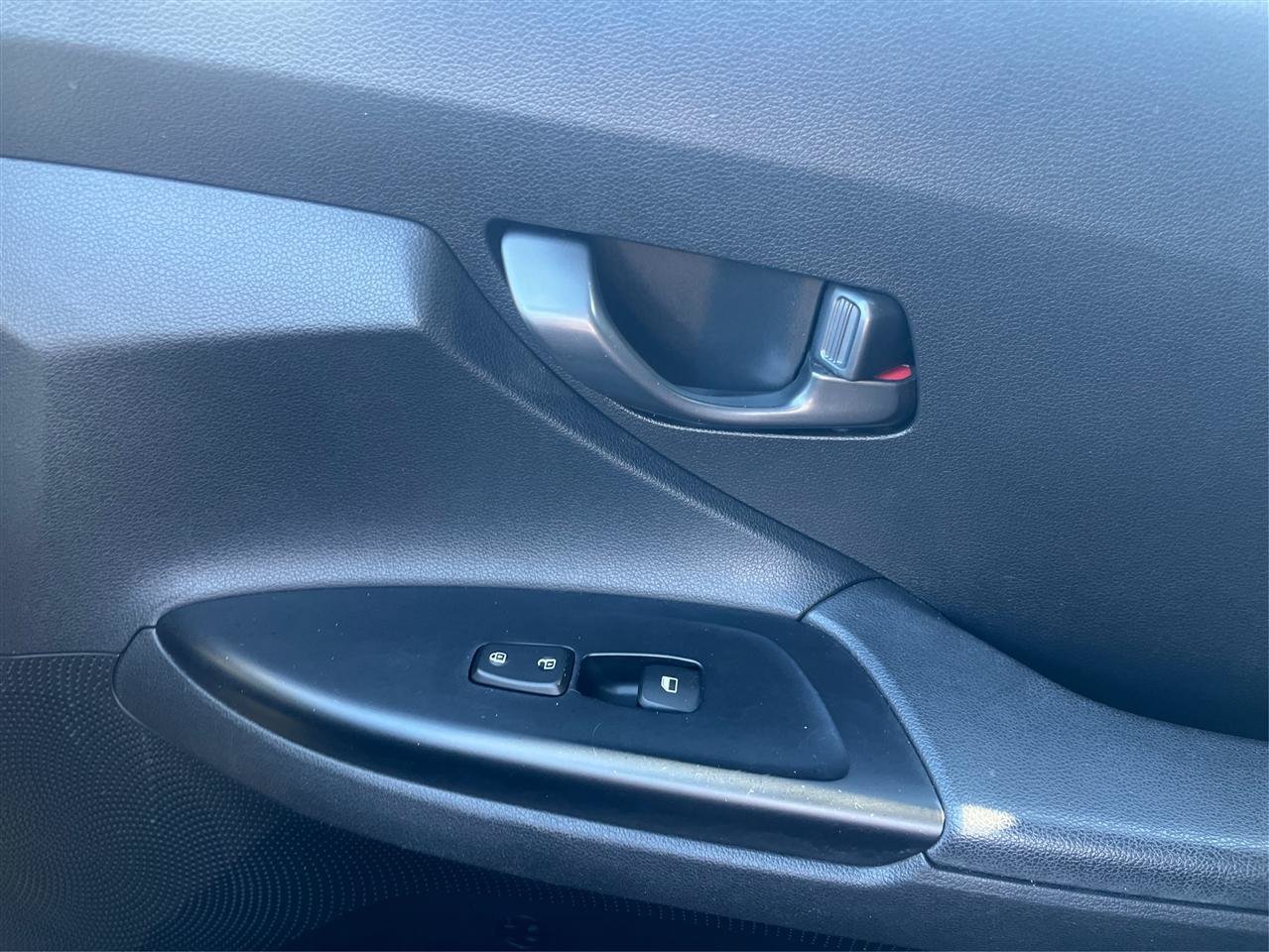Used 2019 Hyundai Veloster Turbo R-Spec FWD image 20