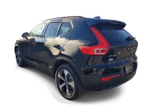 Used 2026 Volvo XC40 B5 Plus AWD/4WD image 3