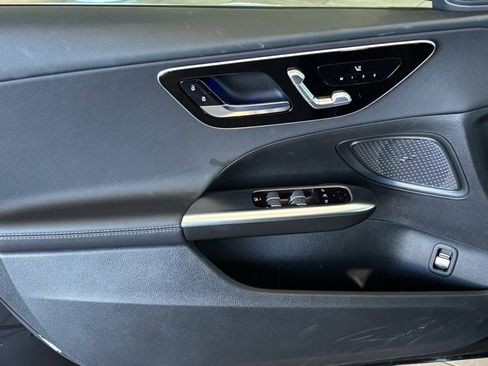 Used 2025 Mercedes-Benz C 300 Sedan image 11