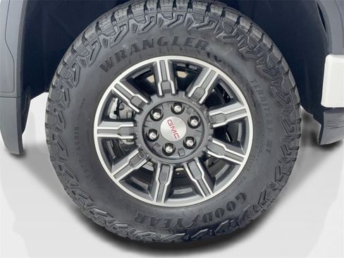 Used 2025 GMC Sierra 1500 AT4 image 56