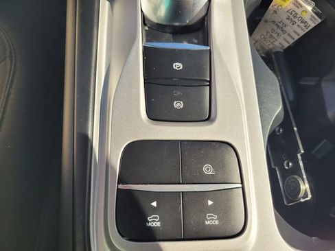 Certified 2023 Ford Explorer XLT image 25