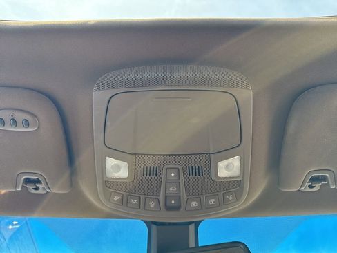 Used 2017 Lincoln MKX Reserve w/ Luxury Package image 24