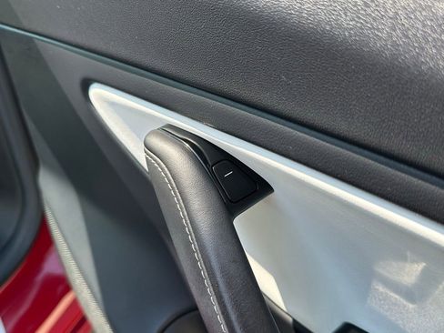 Used 2018 Tesla Model 3 Long Range image 38