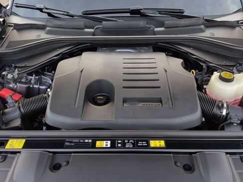 New 2026 Land Rover Range Rover SE image 27