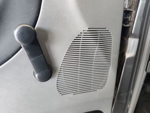 Used 2004 Ford Ranger XL image 25