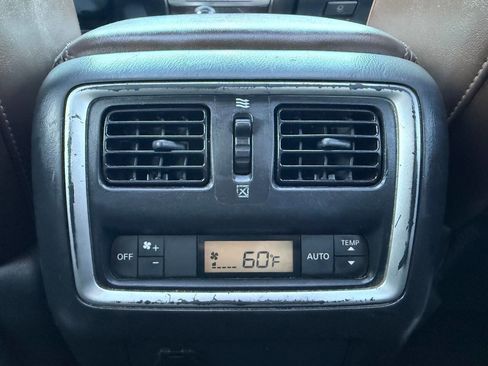 Used 2013 INFINITI JX35 AWD w/ Premium Pkg image 24