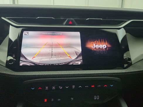 New 2026 Jeep Cherokee Laredo AWD/4WD image 24