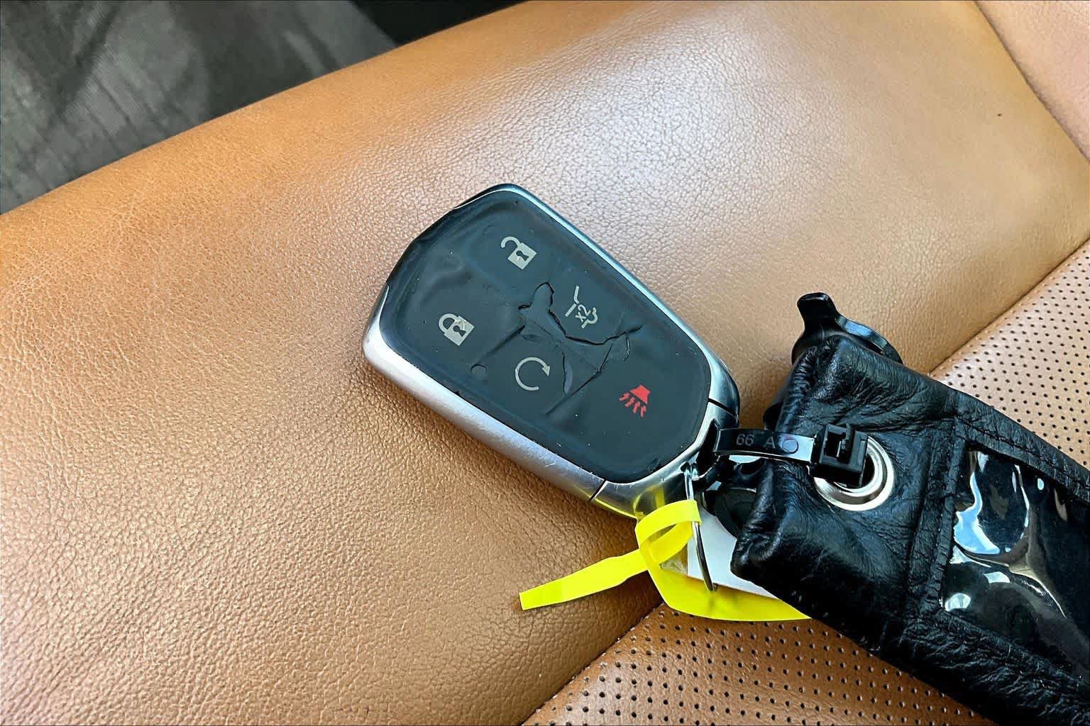Used 2019 Cadillac XT4 Premium Luxury w/ Enhanced Visibility Package FWD image 15