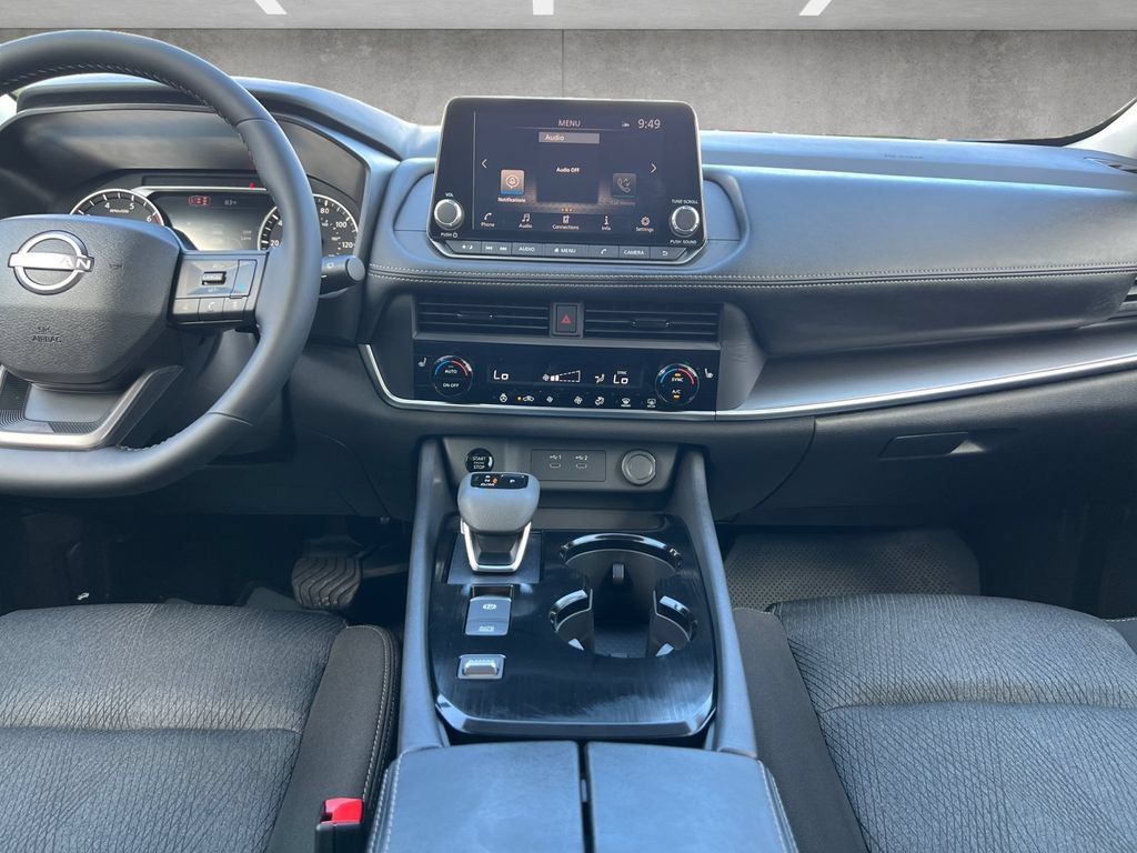 New 2026 Nissan Rogue SV FWD image 4