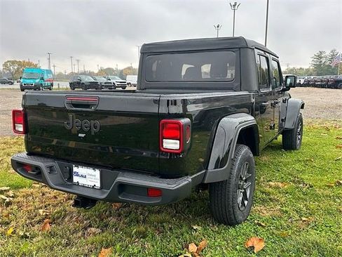 New 2026 Jeep Gladiator Sport image 10