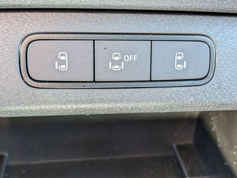 Used 2025 Volkswagen ID. Buzz Pro S Plus image 26