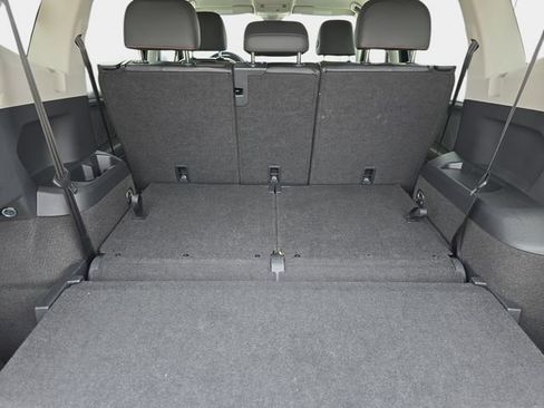 Used 2024 Volkswagen Tiguan Wolfsburg Edition image 14