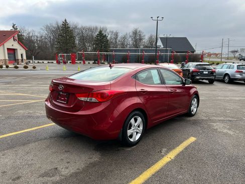 Used 2013 Hyundai Elantra GLS w/ Preferred Pkg image 5