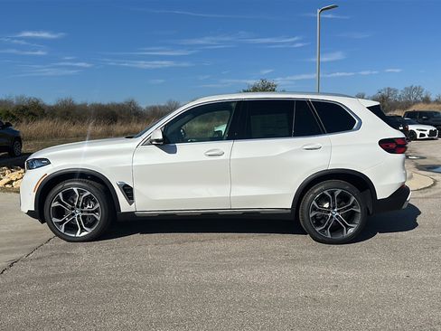 New 2026 BMW X5 xDrive40i image 5