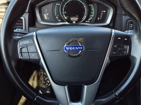 Used 2015 Volvo XC70 T5 Premier FWD image 13