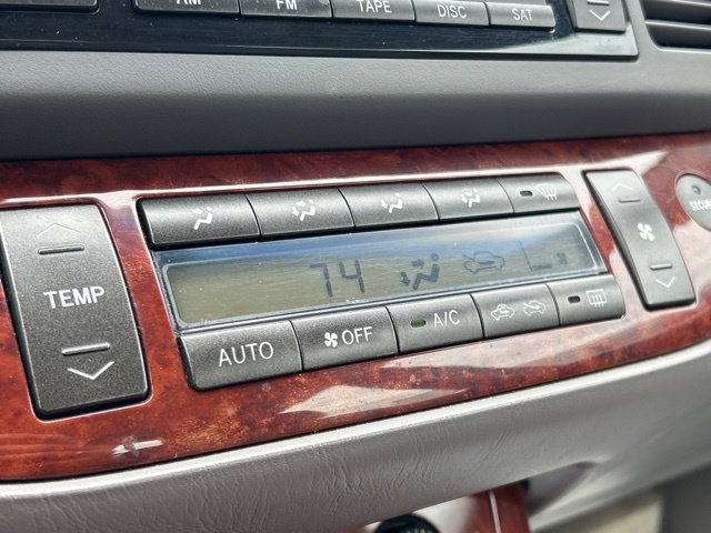 Used 2005 Toyota Camry XLE w/ VSC & Side Airbag Pkg FWD image 48