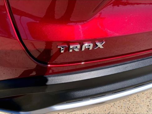 Certified 2024 Chevrolet Trax LT image 10
