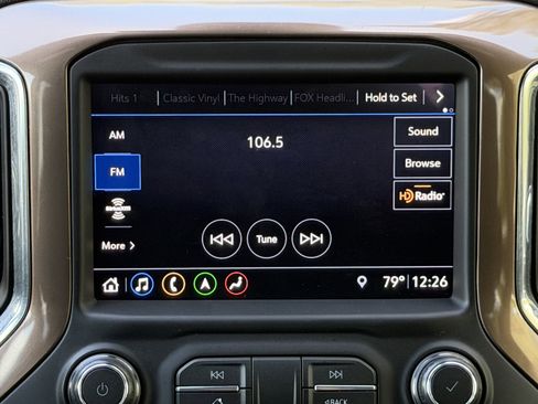 Used 2019 Chevrolet Silverado 1500 High Country w/ Technology Package image 32