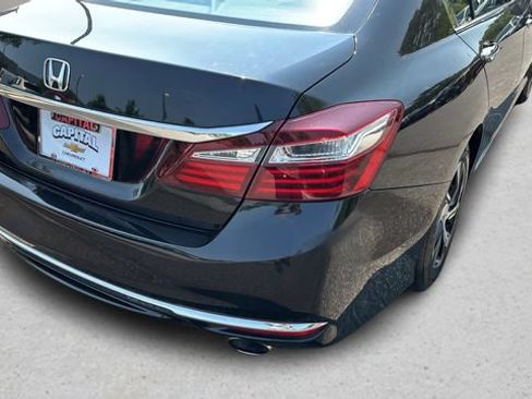 Used 2016 Honda Accord LX image 36