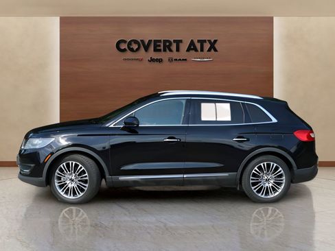 Used 2016 Lincoln MKX Reserve w/ Climate Package FWD image 2