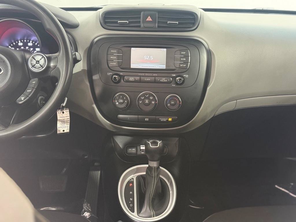 Used 2016 Kia Soul + FWD image 14