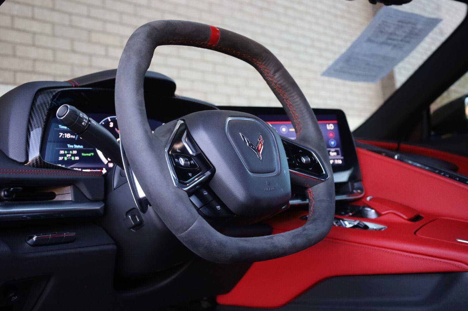 Used 2021 Chevrolet Corvette Stingray Preferred Cpe w/ Z51 Performance Package RWD image 20