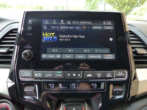 Used 2024 Honda Odyssey Sport image 32