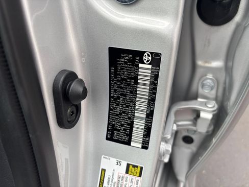 Used 2025 Toyota Corolla LE FWD image 27