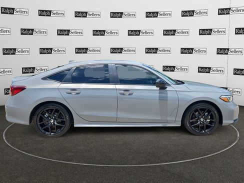 Used 2025 Honda Civic Sport image 7