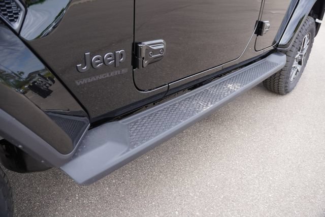 New 2027 Jeep Wrangler Unlimited Sahara AWD/4WD image 10