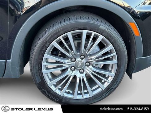 Used 2024 Cadillac XT4 Premium Luxury image 8