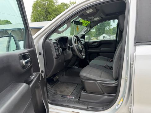 Used 2019 Chevrolet Silverado 1500 Custom w/ Custom Value Package AWD/4WD image 7