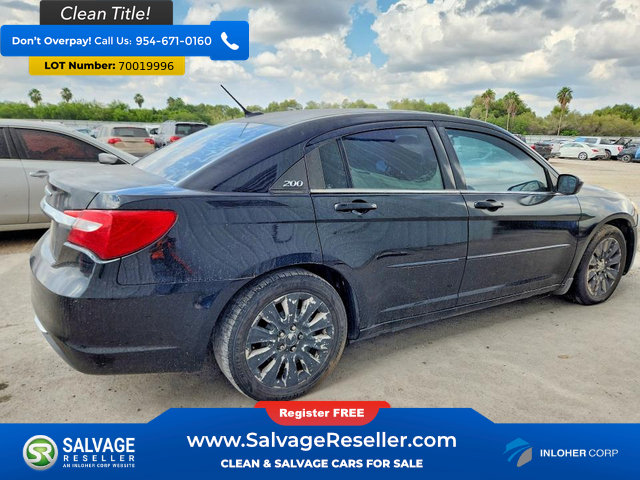 Used 2012 Chrysler 200 LX FWD image 4