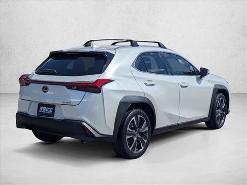 Used 2019 Lexus UX 200 w/ Premium Package image 5
