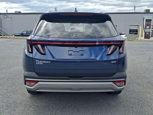 Certified 2025 Hyundai Tucson SEL AWD/4WD image 6