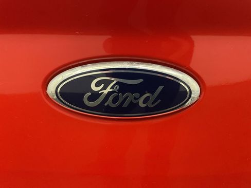 Used 2016 Ford Transit Connect XLT image 23