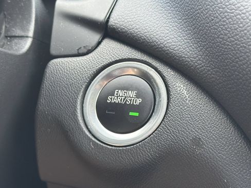 Used 2024 Chevrolet Equinox LT FWD image 10