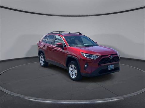 Certified 2020 Toyota RAV4 XLE w/ XLE Grade Weather Package AWD/4WD image 2